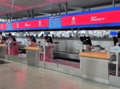 Un influencer dice que los pasajeros delgados merecen equipaje facturado gratis y quiere que las aerolíneas cobren por el peso total que llevas a bordo