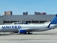 ‘Posición interina’: El director financiero de United Airlines critica a las aerolíneas estadounidenses, se burla de fusiones y grandes cambios de productos