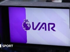 VAR: Habrá más pruebas del sistema de desafío durante la revisión de dos años