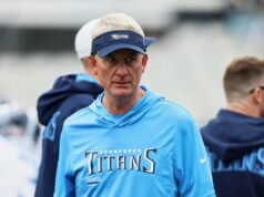 Informe: Los Raiders contratan a Mike McCoy como entrenador en jefe asistente