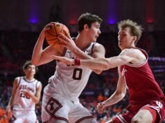 El esfuerzo de rebote impulsó al No. 10 Illinois antes de su visita a la USC