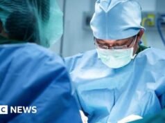 Las operaciones conjuntas del NHS se han visto interrumpidas en medio de problemas con el suministro de cemento óseo