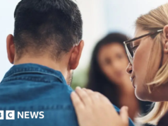 Se fomenta la charla sobre salud mental durante las mañanas de café