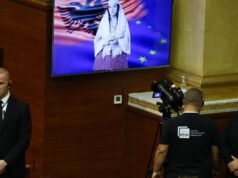 El actor detrás del ‘ministro’ de IA de Albania quiere recuperar su rostro