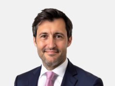 Cómo los entornos PaaS compatibles con FedRAMP reducen la barrera de entrada para la TI de salud federal