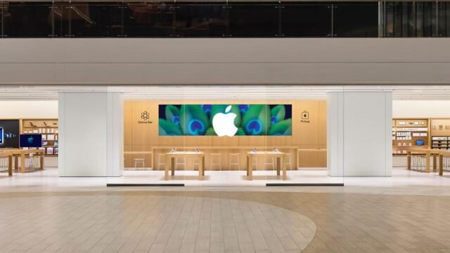 Apple-Borivali-India-Store20Front.jpg