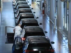 Volkswagen y Stellantis piden a la UE que proteja la industria del automóvil