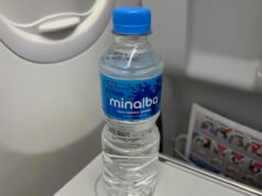 Botella de agua para pasajeros terrestres de British Airways: “Karen no, pero…”
