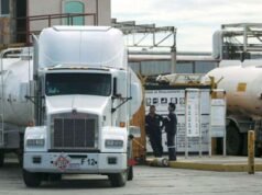 Represión del contrabando de combustibles en México perjudica a las automotrices