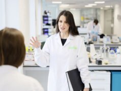 Cómo aprender sobre la leche Wallaby llevó a la Dra. Nora Khaldi a crear una plataforma de descubrimiento de ingredientes impulsada por inteligencia artificial