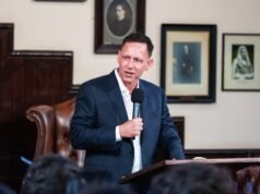 Los archivos de Epstein revelan las elaboradas restricciones dietéticas de Peter Thiel