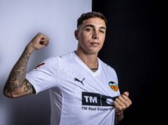 El Valencia fichó a un defensa libre tras dos graves lesiones