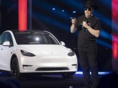 Juez estadounidense confirma veredicto de 243 millones de dólares contra Tesla por accidente fatal del piloto automático