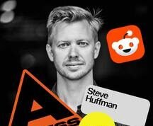 Las acciones de Nvidia cayeron más del 4% debido a que las preocupaciones de los inversores en torno al auge de la infraestructura de inteligencia artificial disminuyeron el entusiasmo por las ganancias mejores de lo esperado del fabricante de chips (Kai Nicol-Schwarz/CNBC)