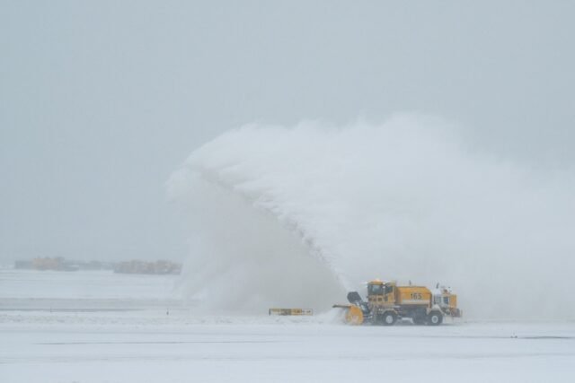 airport-snow-blowing.jpg