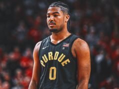 El No. 13 Purdue extendió su racha ganadora con una victoria 78-57 sobre Iowa