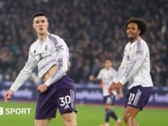 Michael Carrick está satisfecho con su inicio como entrenador del Manchester United