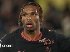 Jeremy Jacquet: el Liverpool acuerda un acuerdo de £ 60 millones por el defensa del Rennes
