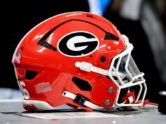 London Seymour, estudiante de primer año de Georgia, fue acusado de 11 cargos de daños graves a la propiedad