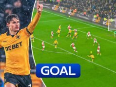 ¡¿El juego ha comenzado?! Bueno marcó un gol impresionante para reducir a la mitad el déficit de los Wolves ante el Arsenal