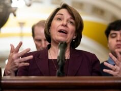 Los demócratas del Senado presionan a la administración Trump para que destituya al jefe antimonopolio del Departamento de Justicia