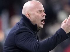 Arne Slot: El técnico del Liverpool dice que no hay garantía de que se quede más allá de esta temporada si se pierde la clasificación para la Liga de Campeones | noticias de futbol