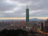 Los Ángeles – Taipei, Taiwán. $586 (Economía Básica) / $736 (Economía Regular). Ida y vuelta, impuestos incluidos – oferta de vuelo