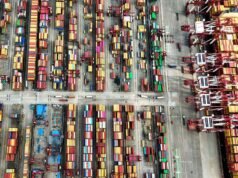 Crece la confusión a medida que comienzan los aranceles del 10% en EE.UU.