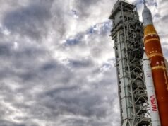 Se explican la fecha de lanzamiento de Artemis 2, los retrasos de la tripulación y la luna