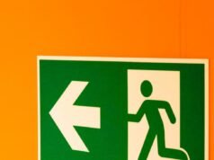 El gurú de la longevidad vinculado a Epstein, Peter Attia, deja David Protein, su propia startup ‘sin comentarios’