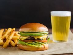 Urban Plates presenta nuevas hamburguesas hechas por chefs