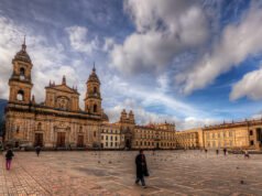 Los Ángeles – Bogotá, Colombia. $323 (Economía Básica) / $453 (Economía Regular). Ida y vuelta, impuestos incluidos – oferta de vuelo