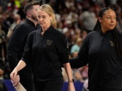 Shea Ralph dio vueltas y vueltas cuando Vanderbilt cayó en los cuartos de final de la SEC