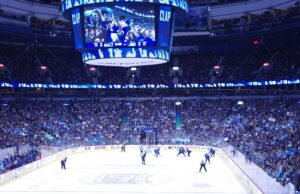 Los Senadores ajustaron su alineación ya que la lesión de Sanderson complicó el partido contra los Canucks