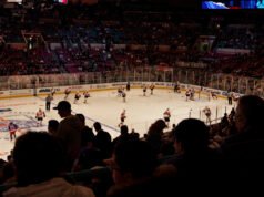 El talento joven brilló en la abrumadora victoria de los Rangers sobre los Flyers