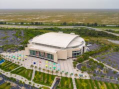 Los Florida Panthers dominaron a los Oilers con una dominante victoria por 4-0 en Edmonton.