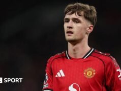 Man Utd: Jack Fletcher fue suspendido por 6 partidos por decir cosas malas sobre los homosexuales
