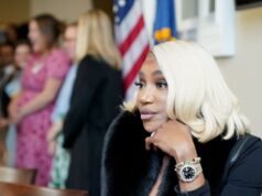 La estrella de “Real Housewives” viajó a Washington para llamar la atención sobre los recortes en la financiación del VIH