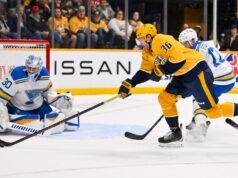 Los Golden Knights adquieren a F Cole Smith de los Predators