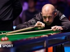 Barry Hawkins derrotó a Jack Lisowski para ganar su primer título del Abierto de Gales