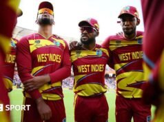 Las Indias Occidentales reservan vuelos comerciales a casa desde la Copa Mundial T20 en India después de una espera ‘agonizante’ en los vuelos chárter ICC retrasados