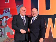 El presidente de ATD, Holmes, dice que el trabajo en equipo es clave para la derogación del FET