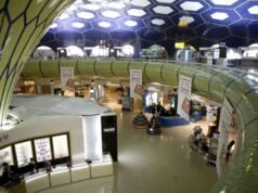 Los viajeros se enfrentan al caos en la política de las aerolíneas durante la guerra de Irán