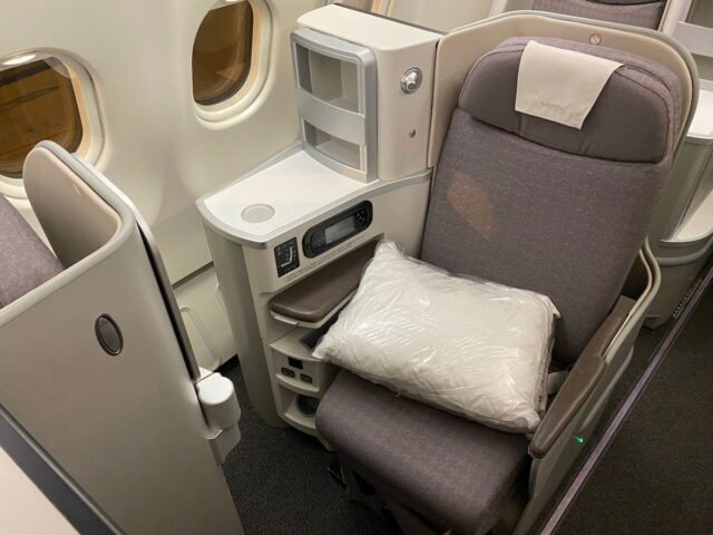 Iberia-Business-Class-A330-25.jpeg