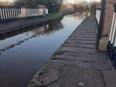 Canal y presa de Nantwich en Nantwich, Inglaterra