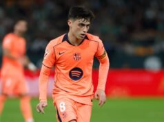 Pedri se ilumina en la noche oscura