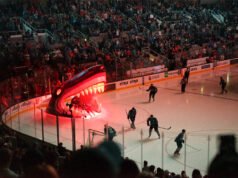 Celebrini brilló con 4 puntos y Sharks Edge Canadiens 7-5