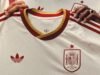 España lanza la camiseta de visitante del Mundial 2026