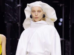 Stephen Jones sobre la elegancia mundana de sus sombreros de Givenchy Otoño/Invierno 2016
