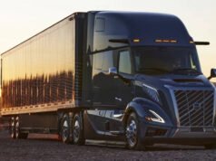 TEL encarga 400 tractores litera VNL 860